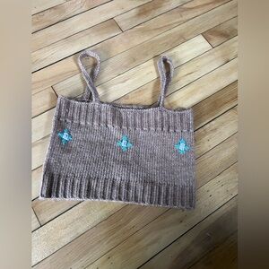 Hazel‎ Moon acrylic knit embroidered crop top